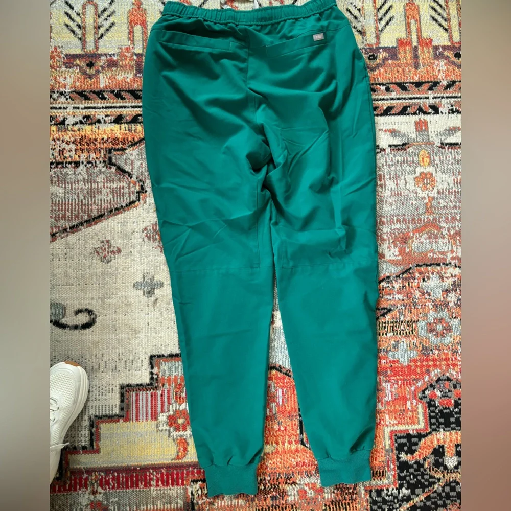 Figs - Tansen Jogger Hunter Green Pant Large Tall - Picture 6 of 6